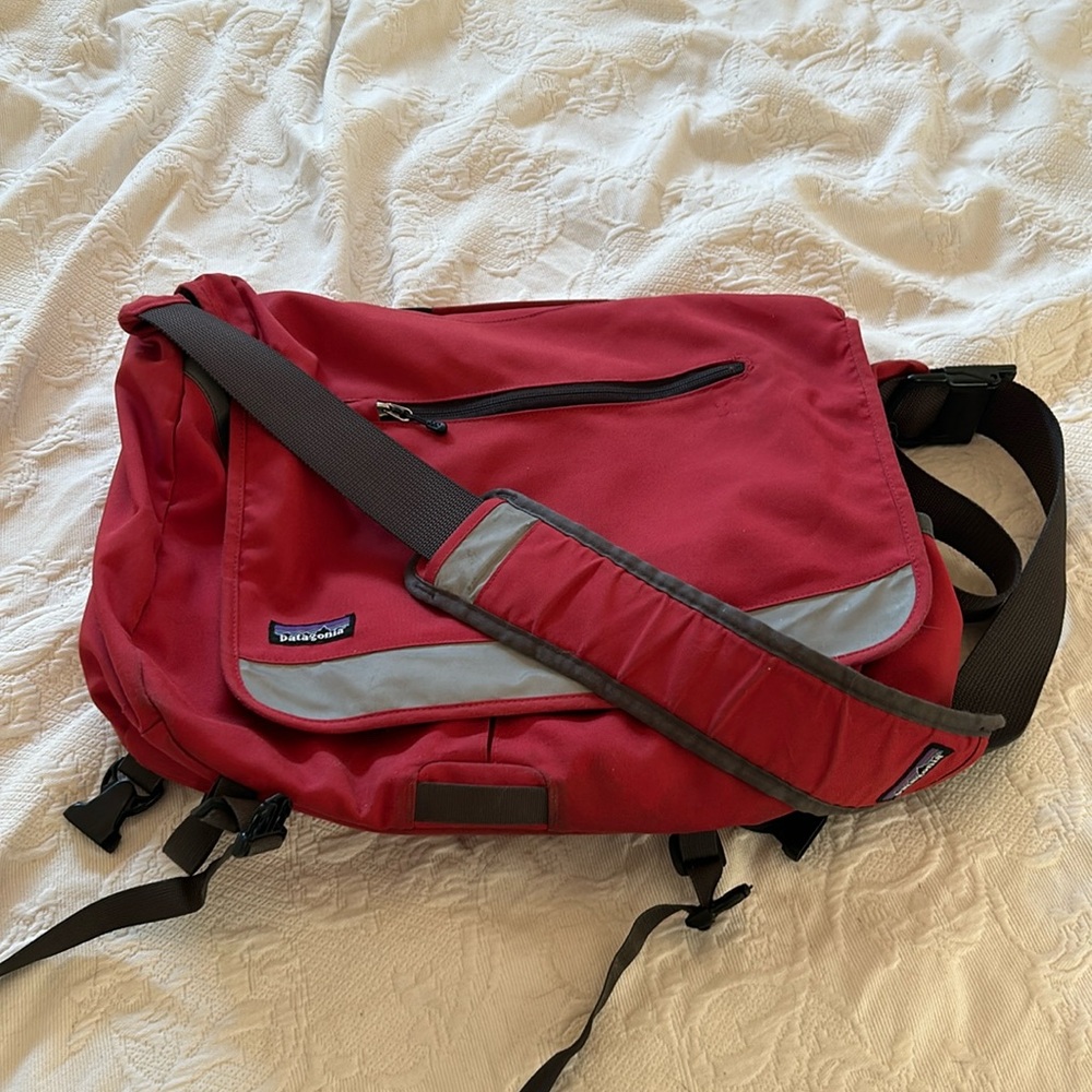 Patagonia messenger bag